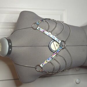 Holographic chain harness